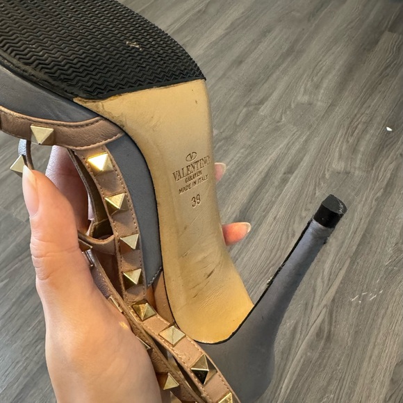 Valentino studded heels - Picture 5 of 5